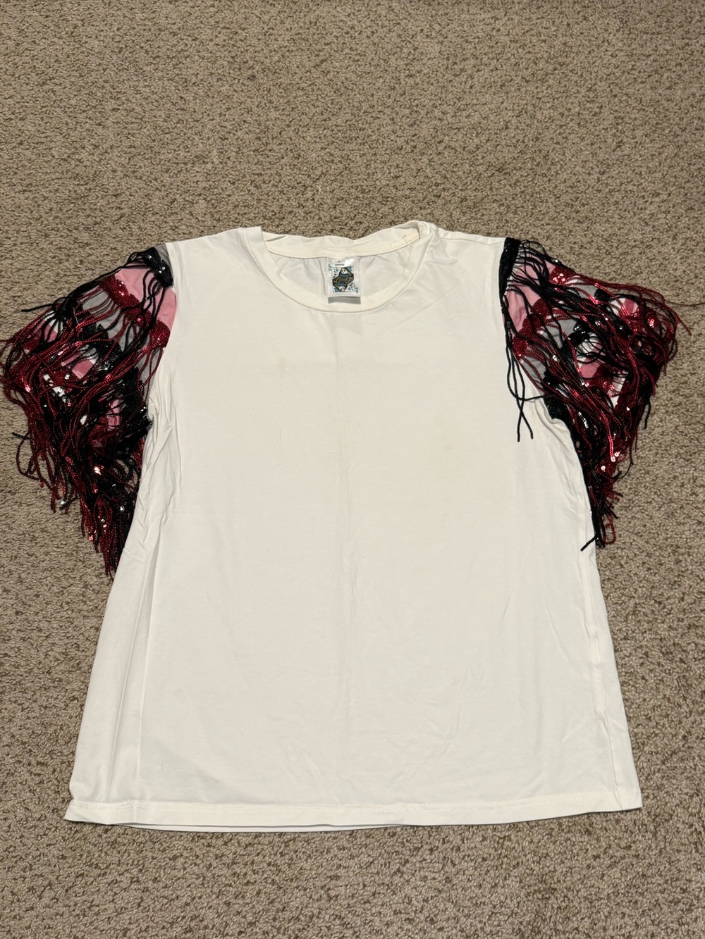 QUEEN OF SPARKLES White Tee with Garnet and Black Fringe Sleeves